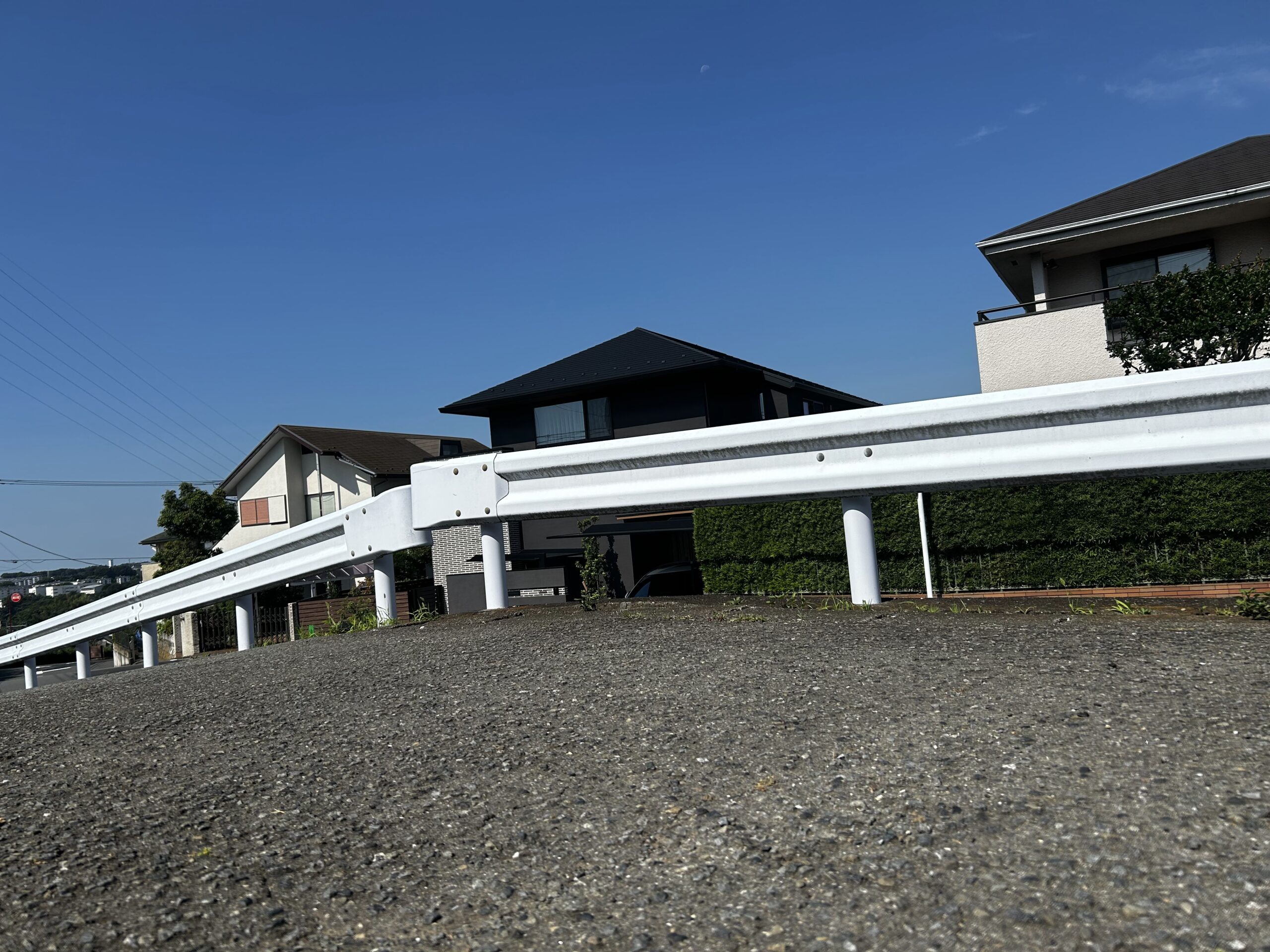 交通安全施設工事(ガードレール)の施工写真